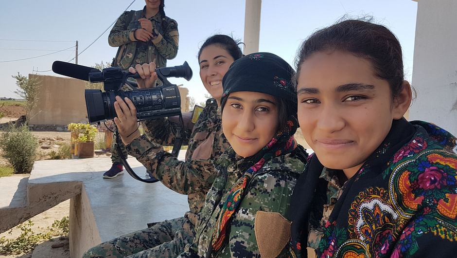 Syrien Rojava Stellt Frauen Gleich Arte Reportage Die Ganze Doku Arte