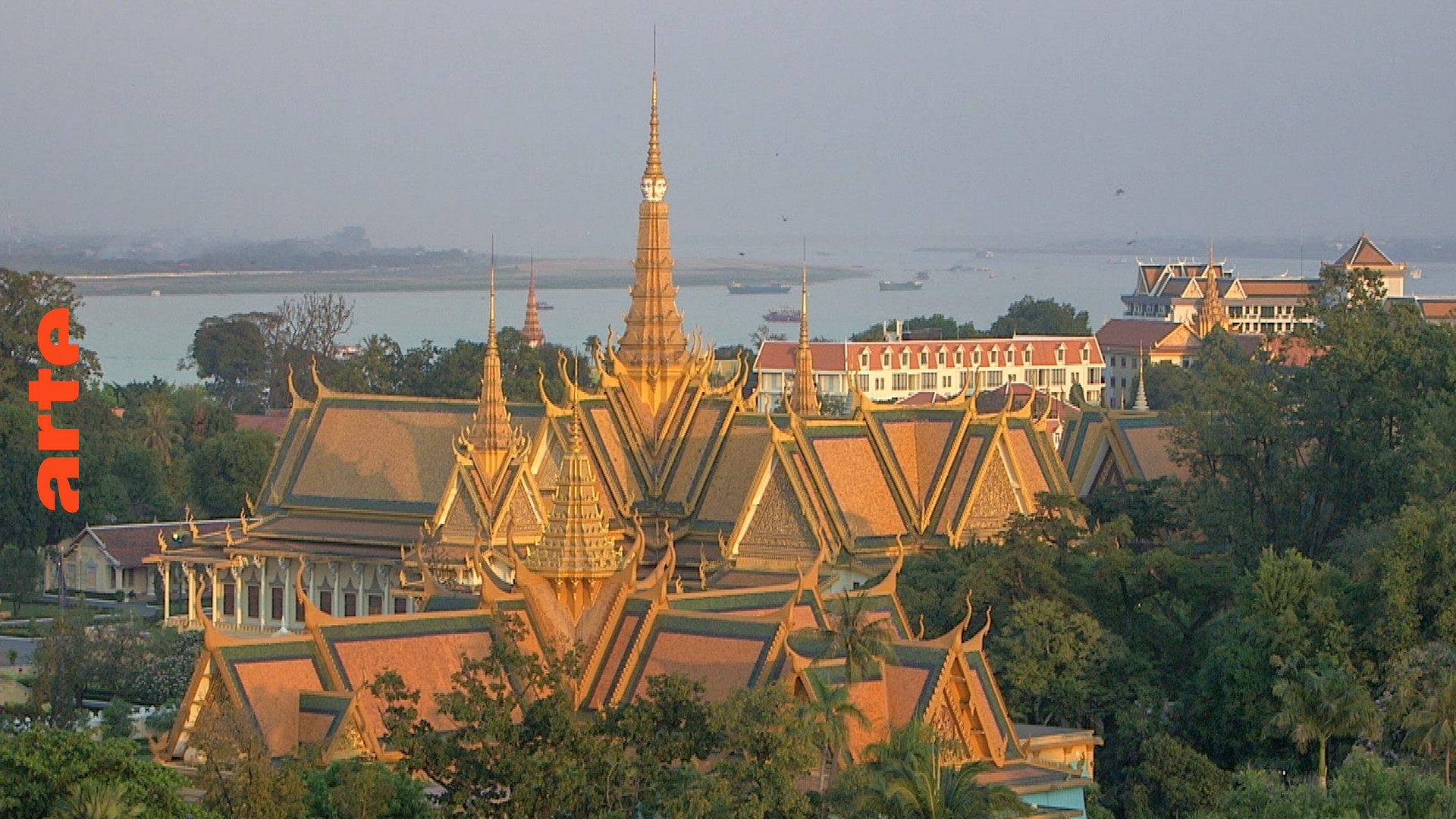 Invitation Au Voyage Les Pouilles De Laurent Gaude Cambodge Autriche Latour Marliac Regarder Le Documentaire Complet Arte