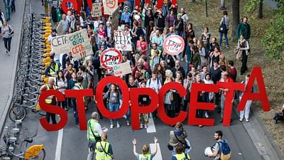 Paul Magnette: "No al CETA" Paul Magnette: "No al CETA"