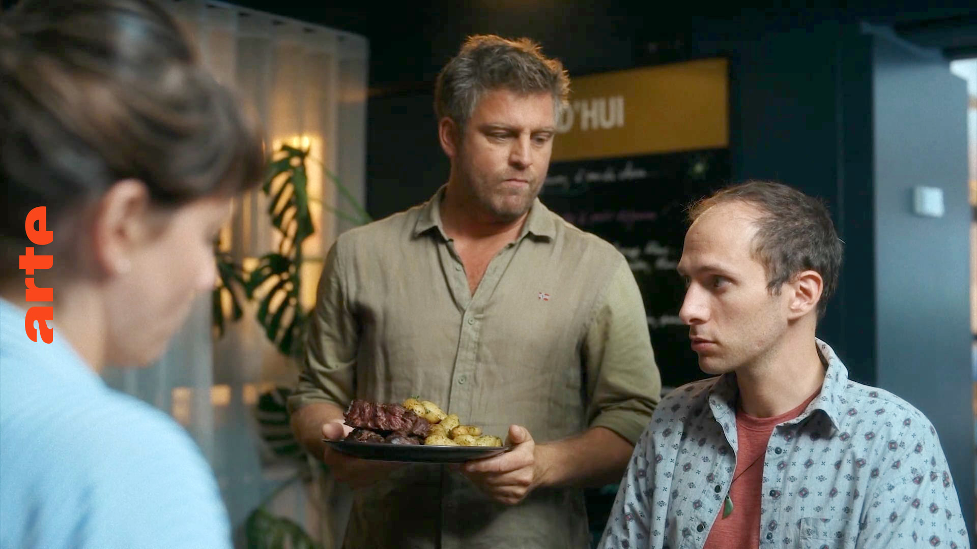18h30 - Saison 2 (10/22) - Jour 8 - Regarder la série | ARTE