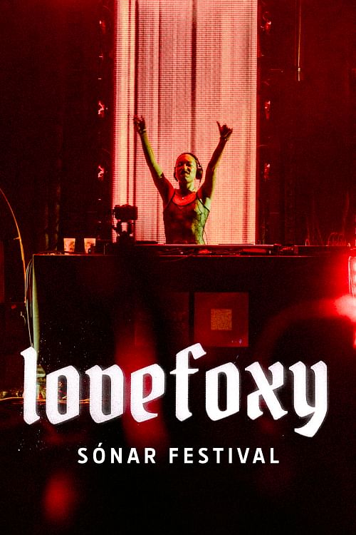 Lovefoxy.