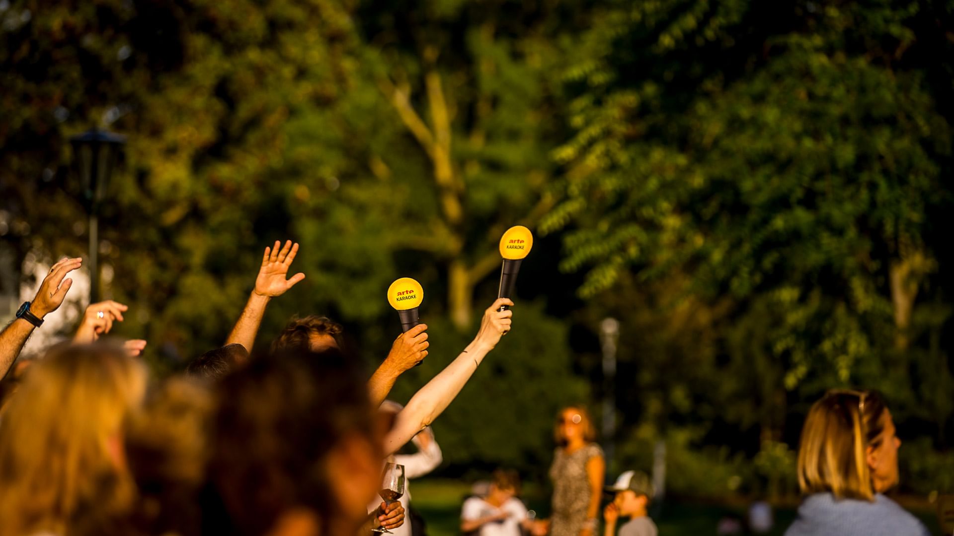 Kontakt: Publikumsservice und B2B