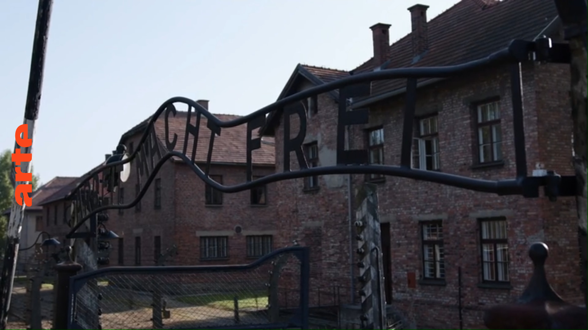Auschwitz in 33 Objekten (1/9)
