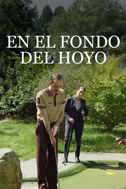En el fondo del hoyo.