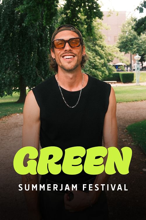 Greeen.