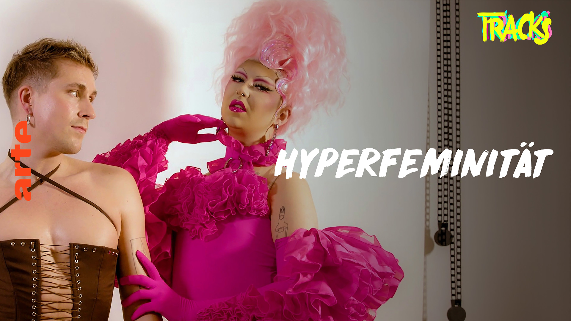 Hyperfemininität - Was macht Mode politisch?