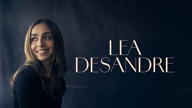 Lea Desandre .