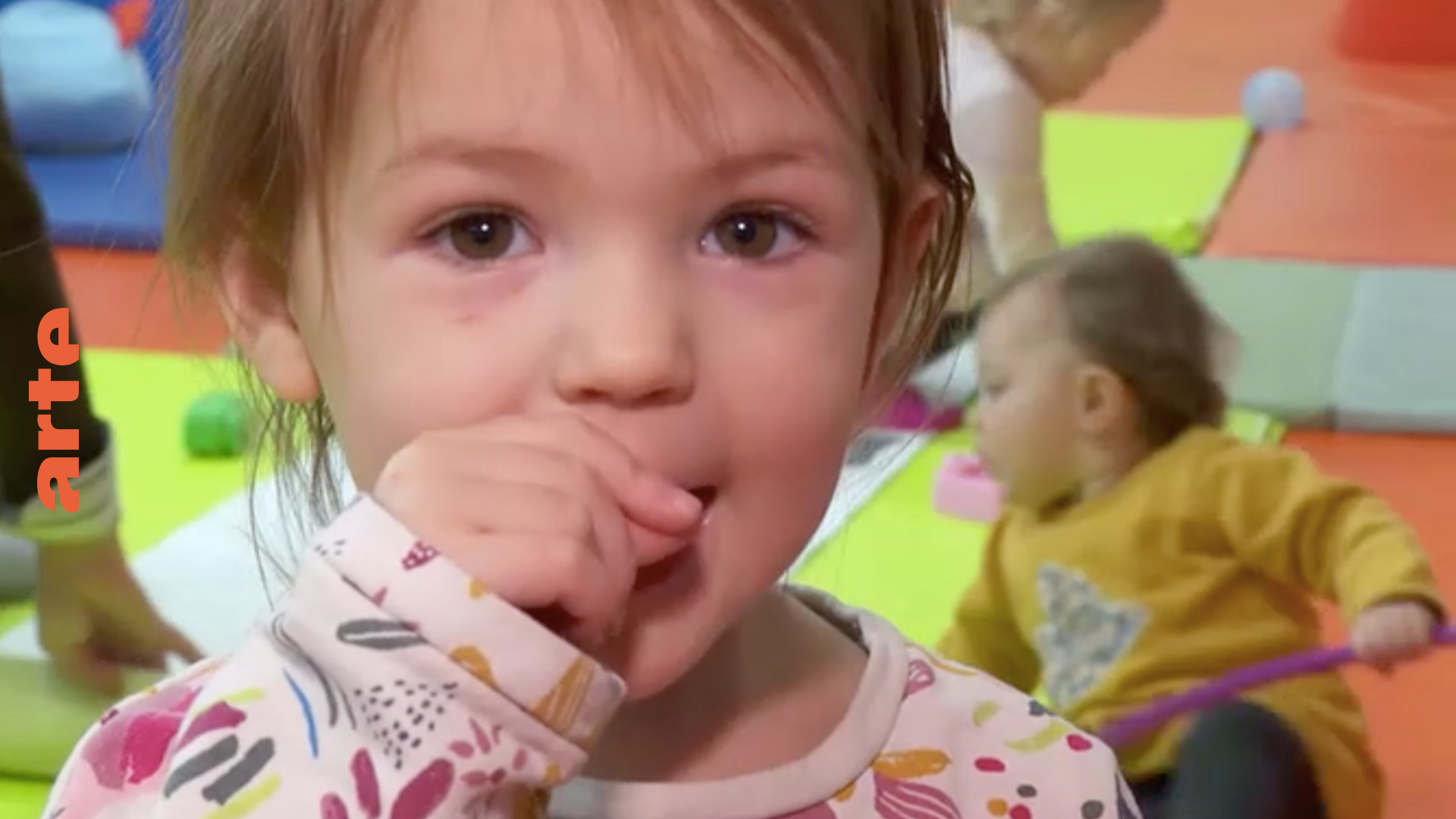Frankreich: Zeichensprache für Kleinkinder