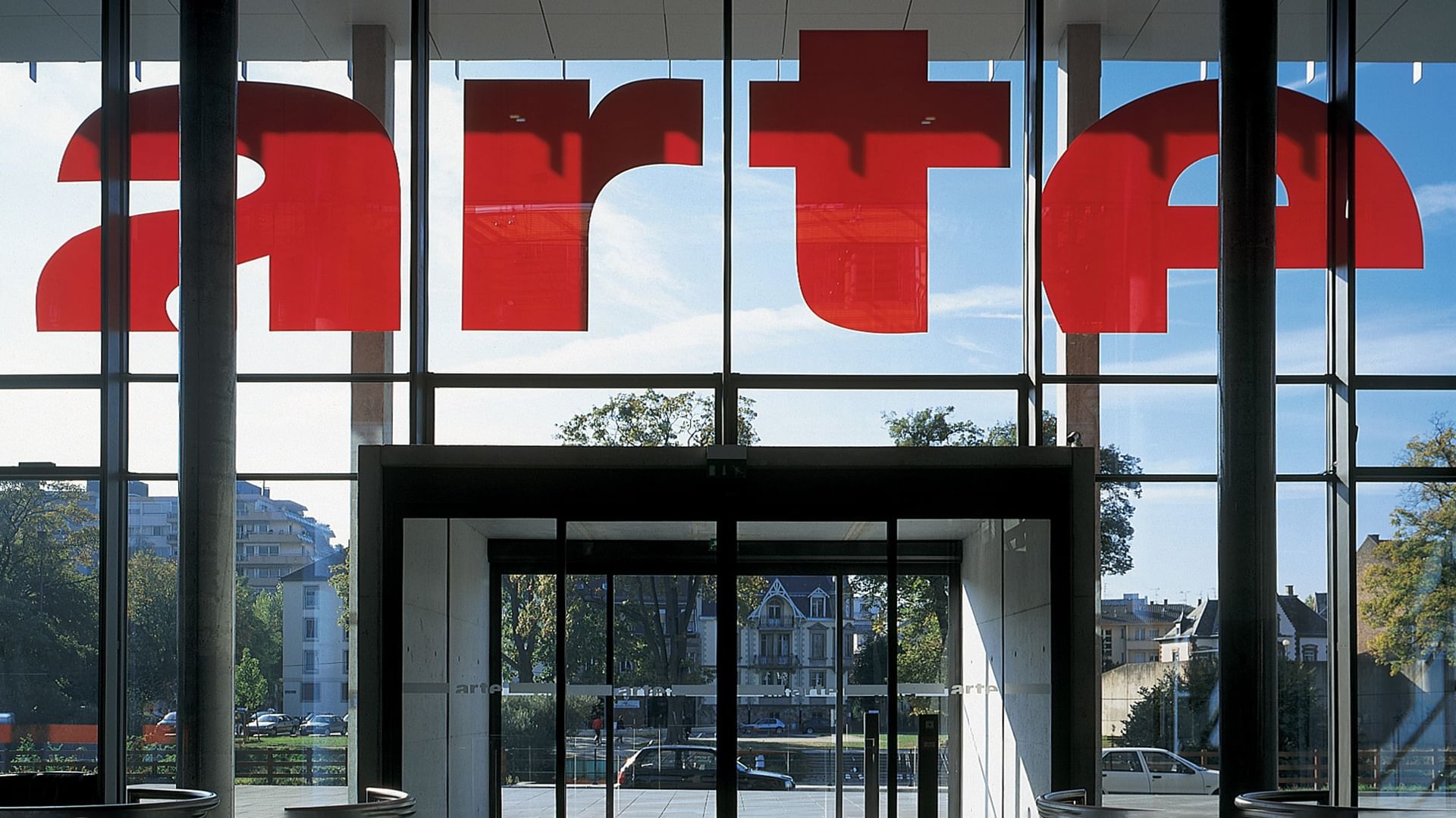 Korrekturen und Richtigstellungen