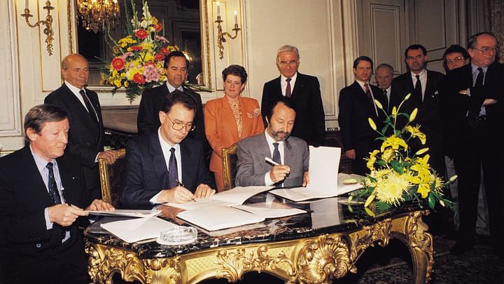  Signing of ARTE's founding treaty 1991 in Strasbourg © Archives de la Ville et de l’Eurométropole de Strasbourg, phot. E. Laemmel